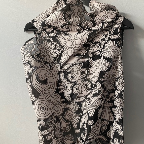 COPY - Roland Mouret Sleeveless Top - Picture 7 of 7